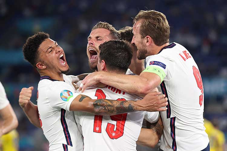 England's Jordan Henderson celebrates his goal against Ukraine at the EURO 2020 quarter-final in Rome