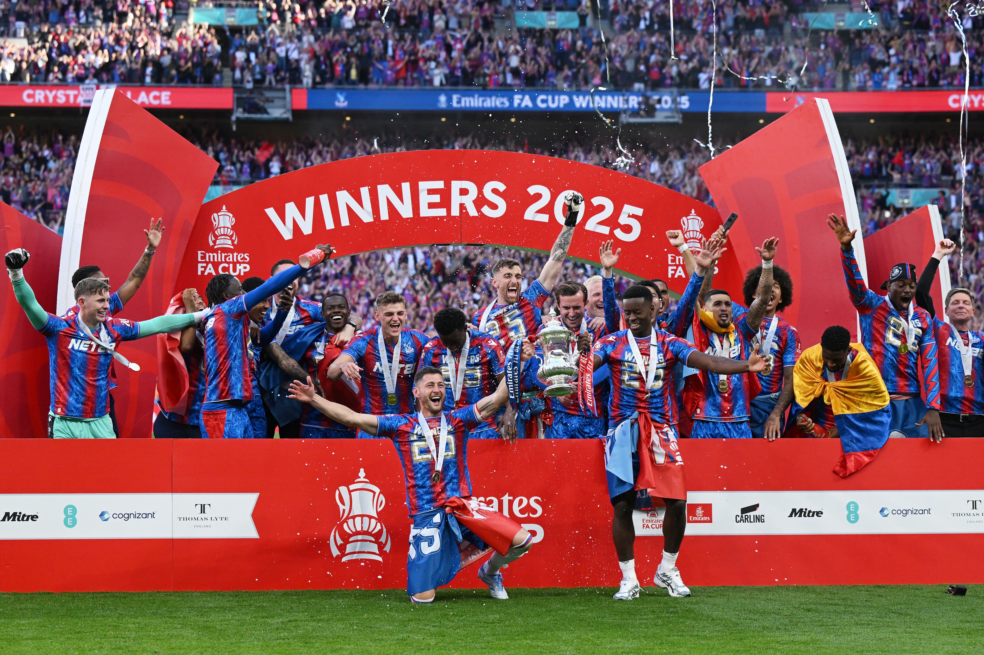 Danny Welbeck Working Out 'Double' At the Gym To Make Arsenal FC Comeback, image size:4096x2730