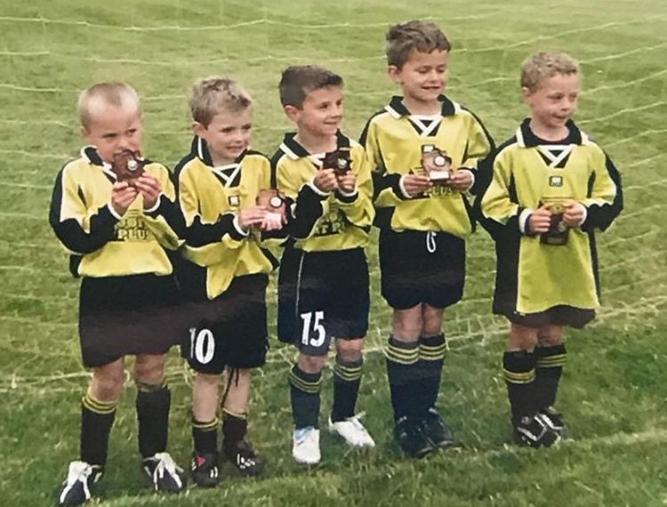 Mason Mount and team-mates at junior football level